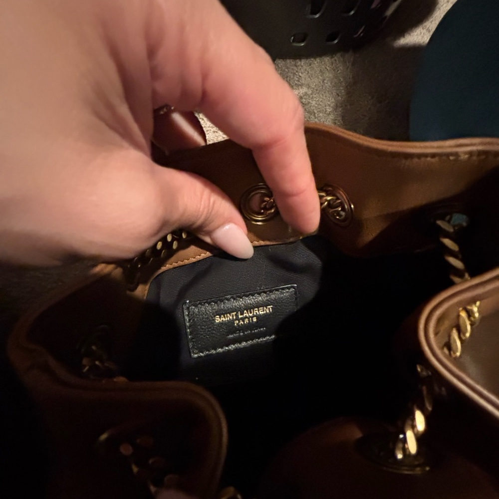 Saint Laurent Tan Leather Bucket Bag - Picture 4 of 14